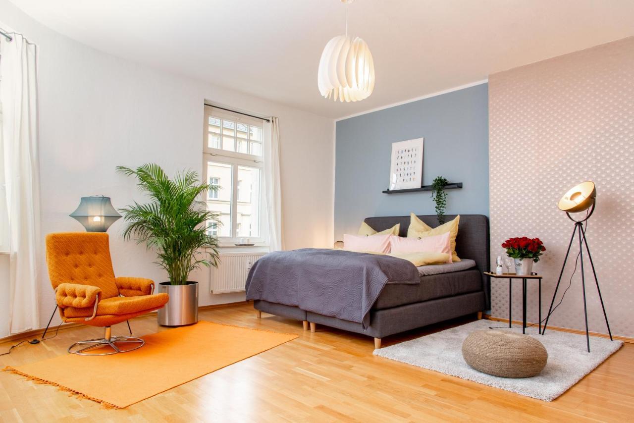 Kassberg Apartment Im Retro-Stil / Netflix & Wifi Chemnitz Ngoại thất bức ảnh