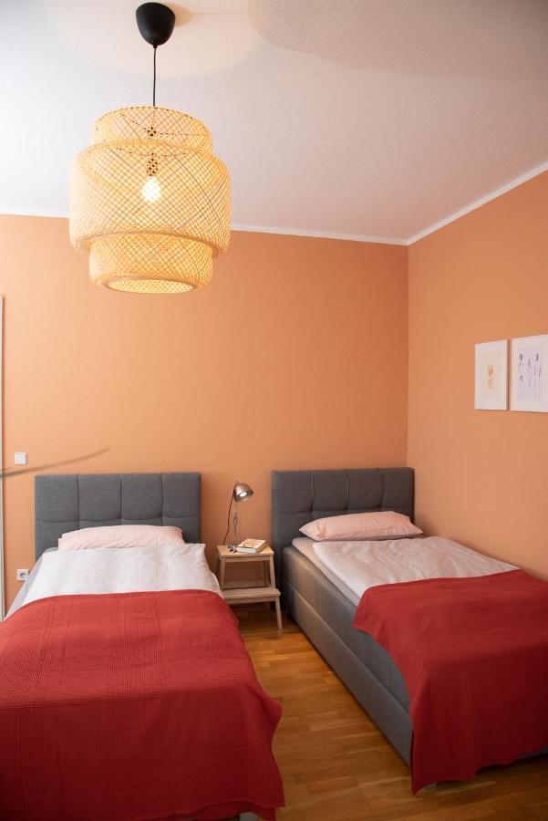 Kassberg Apartment Im Retro-Stil / Netflix & Wifi Chemnitz Ngoại thất bức ảnh