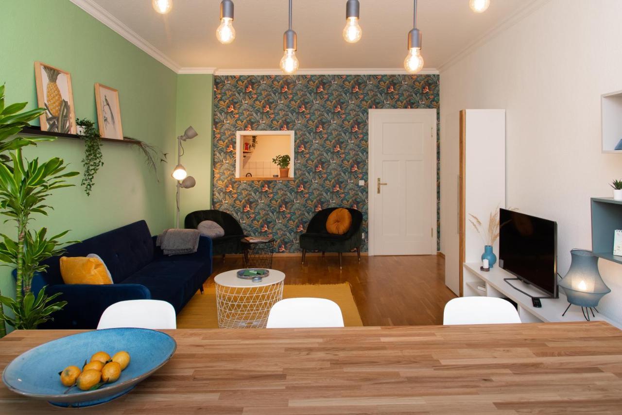 Kassberg Apartment Im Retro-Stil / Netflix & Wifi Chemnitz Ngoại thất bức ảnh