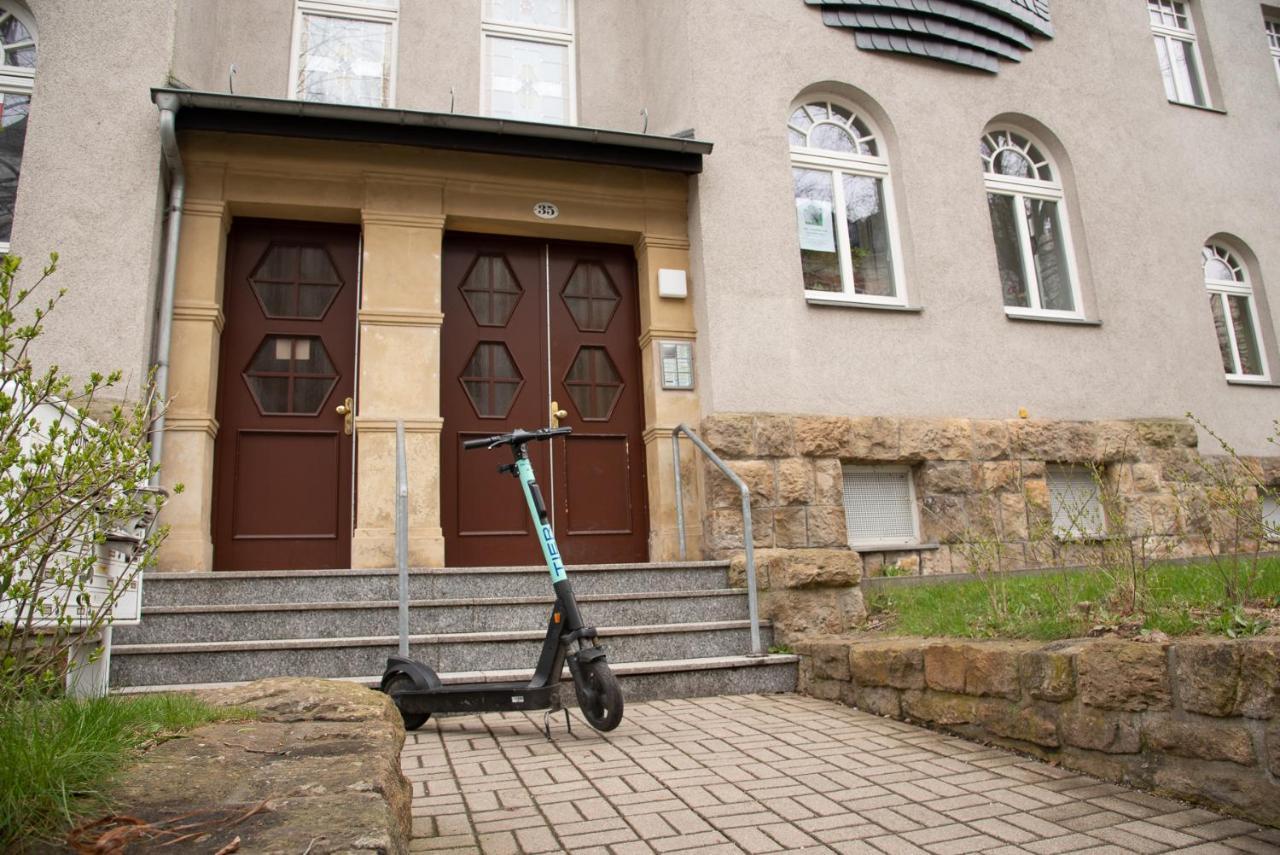 Kassberg Apartment Im Retro-Stil / Netflix & Wifi Chemnitz Ngoại thất bức ảnh